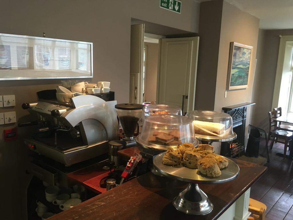 Alston House Hotel Екстериор снимка